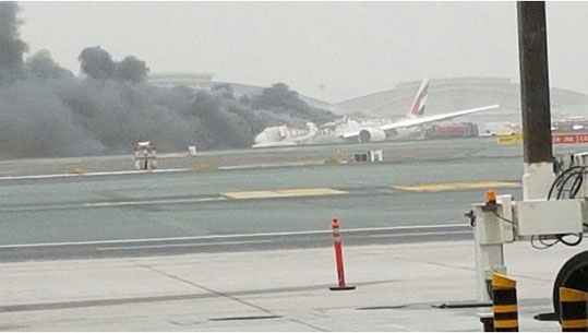 03-emirates-aeroskafos-fotia