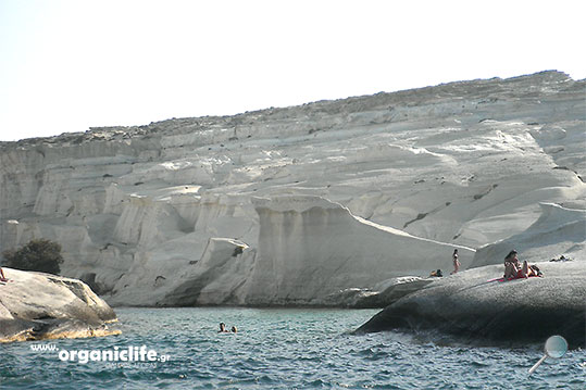 sarakiniko-milos-2