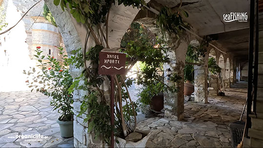 palaio-trikeri-moni-evagelistrias-2