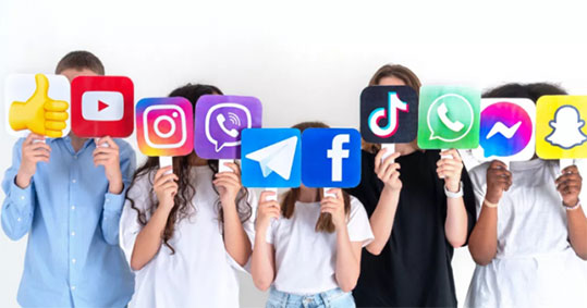 03-social-media-anilikoi